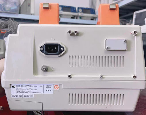 Servicio y reparación del desfibrilador NIHON KOHDEN TEC-7621C