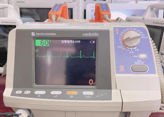Servicio y reparación del desfibrilador NIHON KOHDEN TEC-7621C
